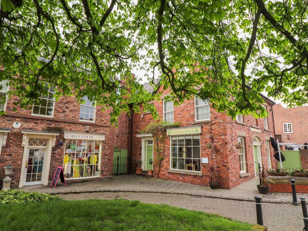 Peckers Retreat Villa Tarporley Exterior photo